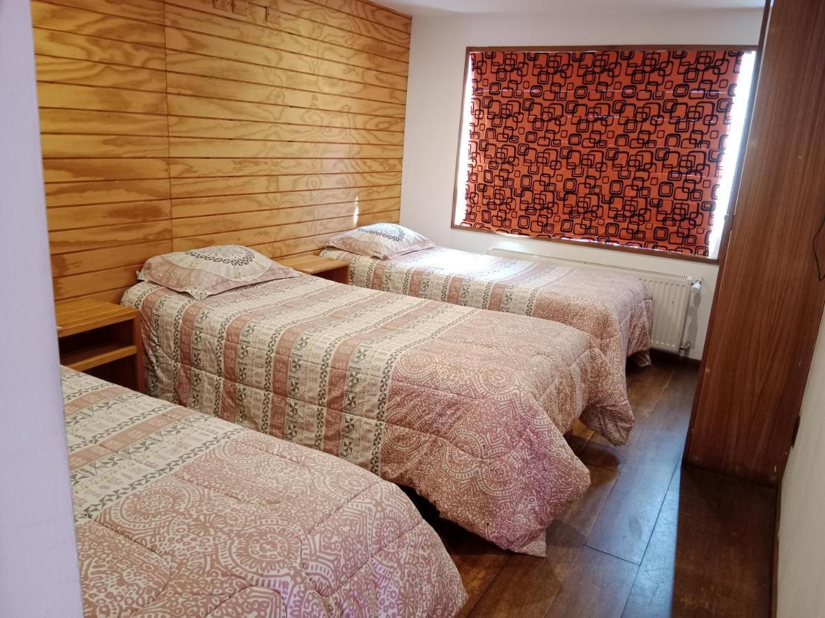 Almer Hostal بونتا أريناس المظهر الخارجي الصورة