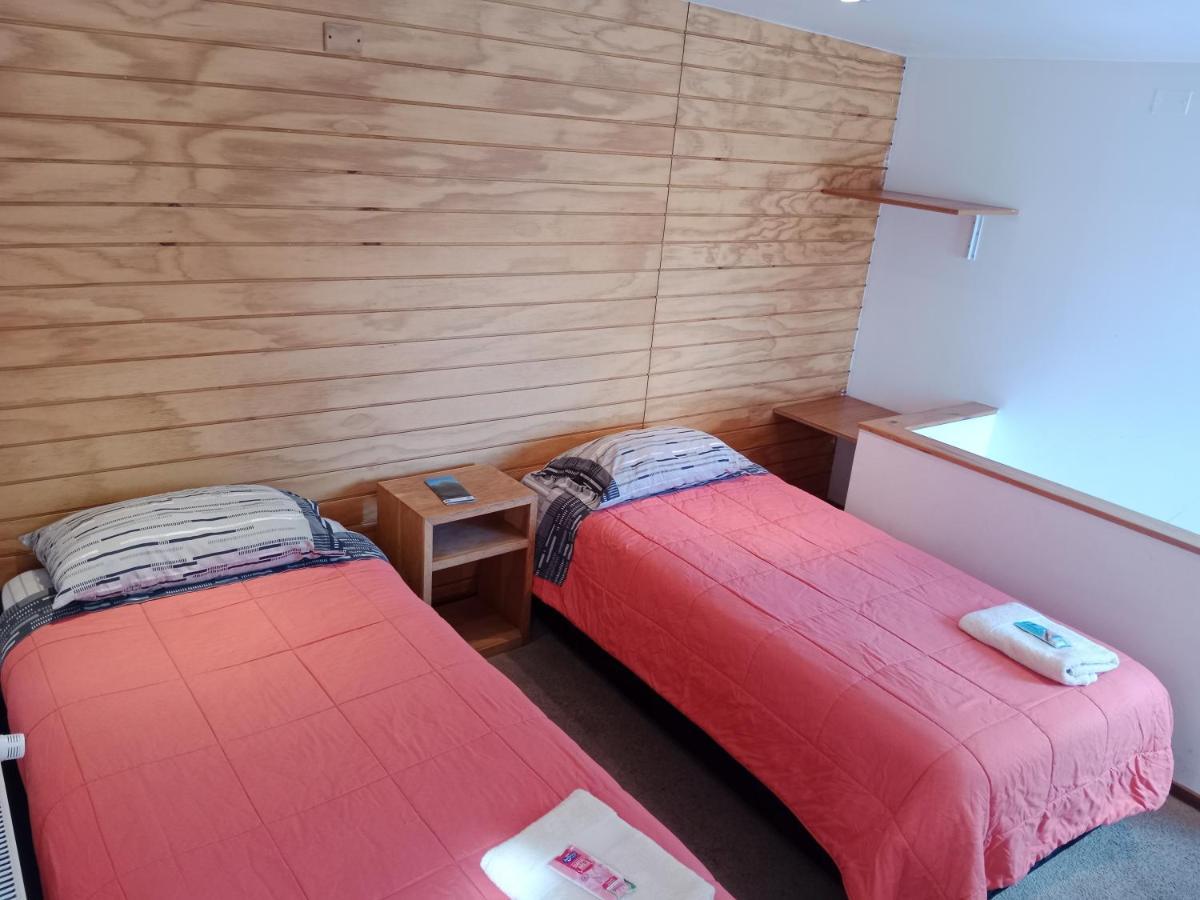 Almer Hostal بونتا أريناس المظهر الخارجي الصورة